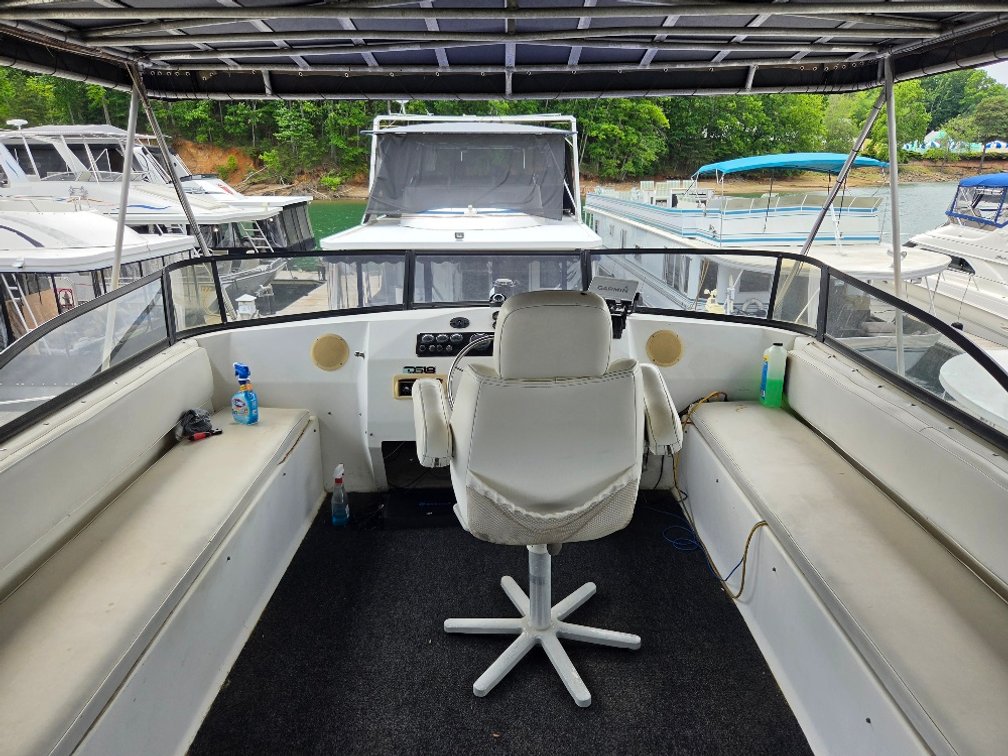 Image for 1998 Stardust 16' x 86' Houseboat
