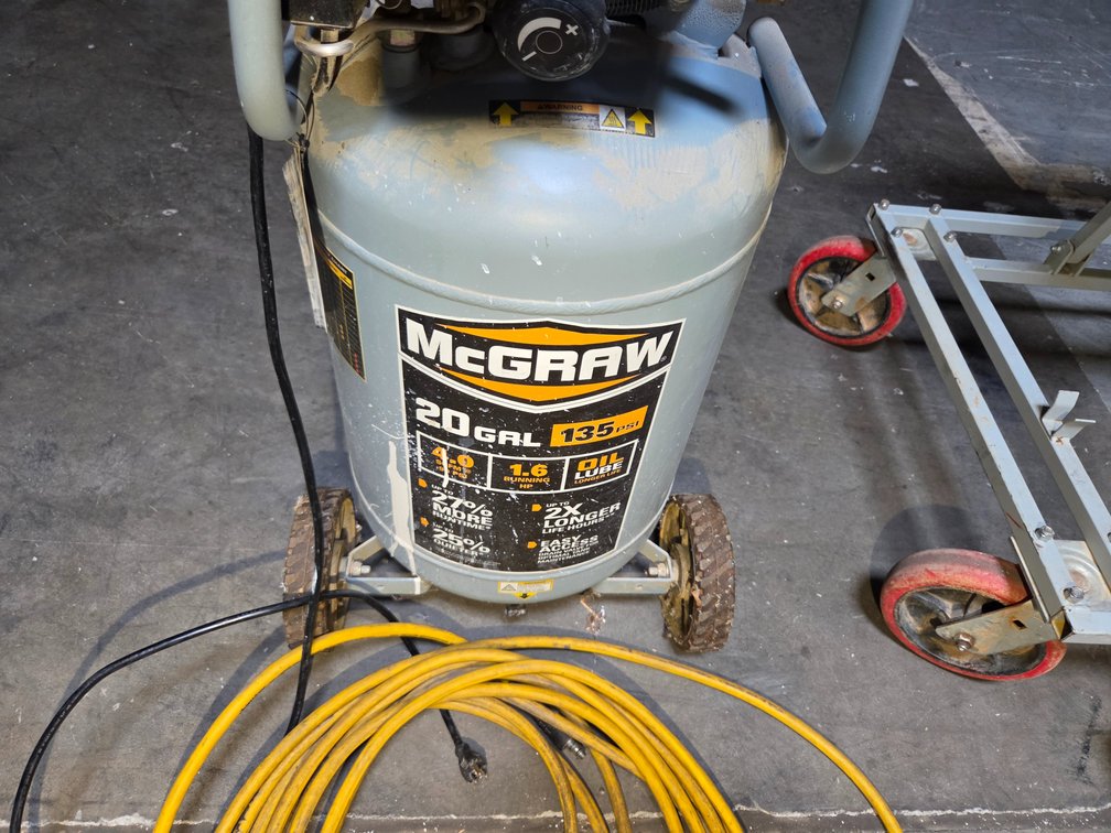 McGraw 20 Gallon Compressor