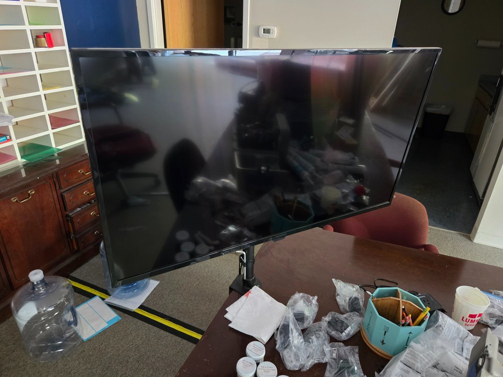 Insignia Table Mounted Flat-Screen