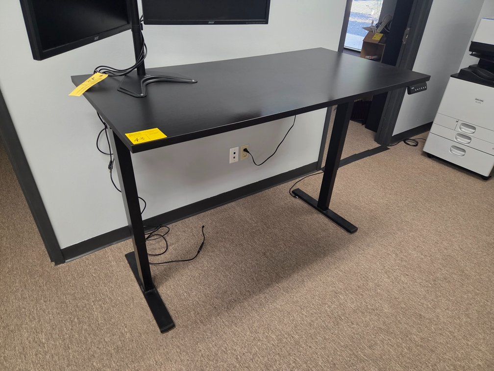 VIVO Electric Elevating Desk