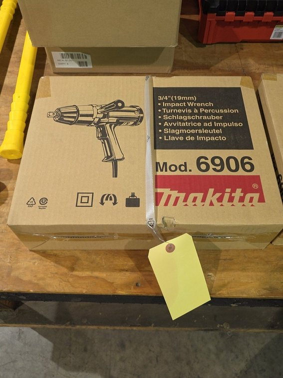 Makita 6906 3/4" Impact Wrench