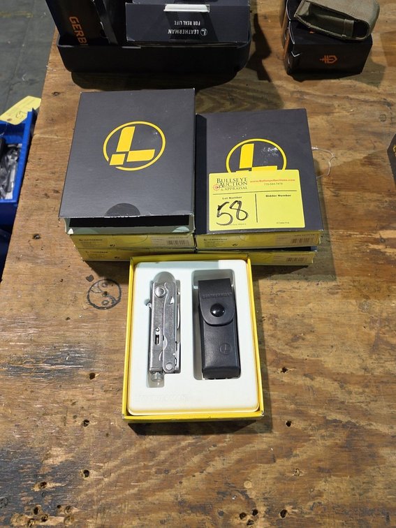 (4) Leatherman Crunch Multi-Tools with Sheath Model (68010101K)