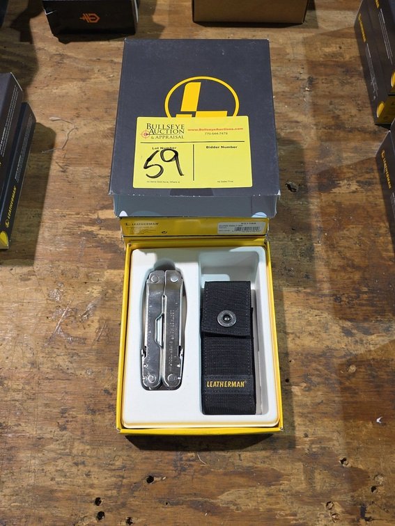 (3) Leatherman Super Tool 300 Model (831180)