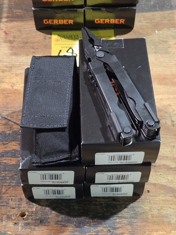 (5) Gerber MP600 Multi-Plier Black Model (07550G1N)