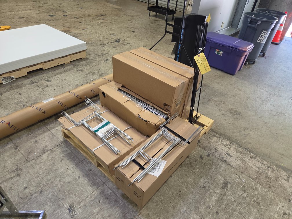 Assorted Step Stakes