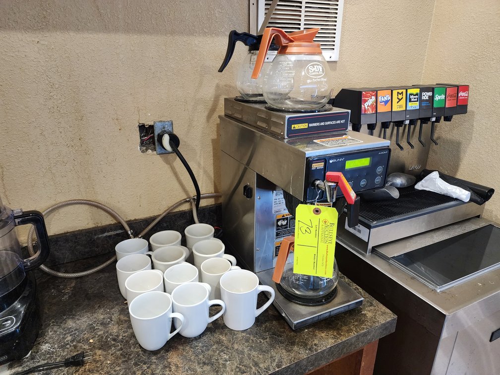 Bunn Axiom-DV-3 Coffee Brewer / Warmer