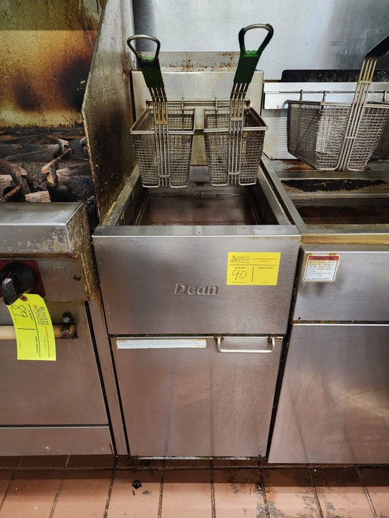 Dean Deep Fryer, Full of Grease, Must Remove and Discard Used Grease