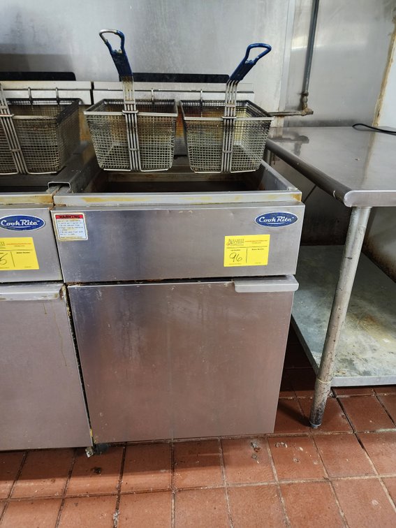 Cook Rite Deep Fryer, Full of Grease, Must Remove and Discard Used Grease