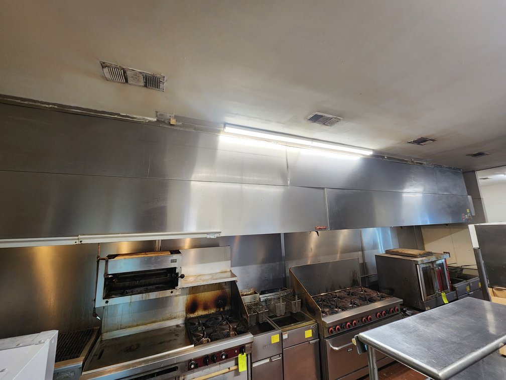 Captive Aire Vent Hood System, Must Speak to Auctioneer PRIOR to Bidding