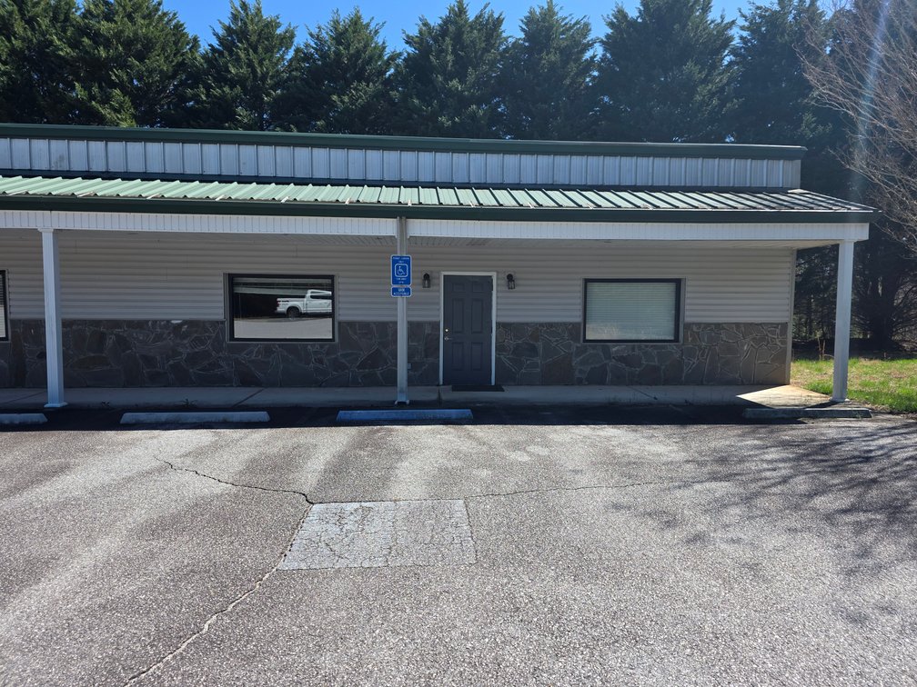 Image for Commercial Multi-Suite Office Building in Cornelia, GA