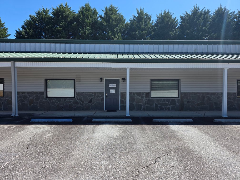 Image for Commercial Multi-Suite Office Building in Cornelia, GA