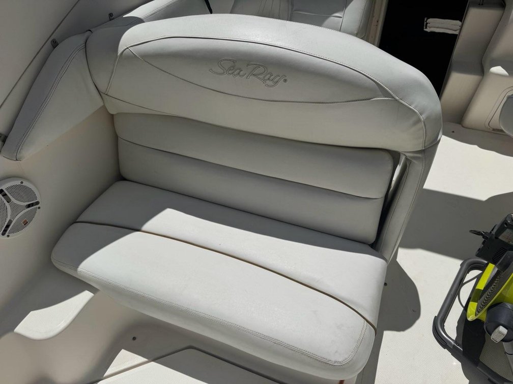 Image for 2001 Sea Ray Sundancer w/ 2024 Tarp Trailer