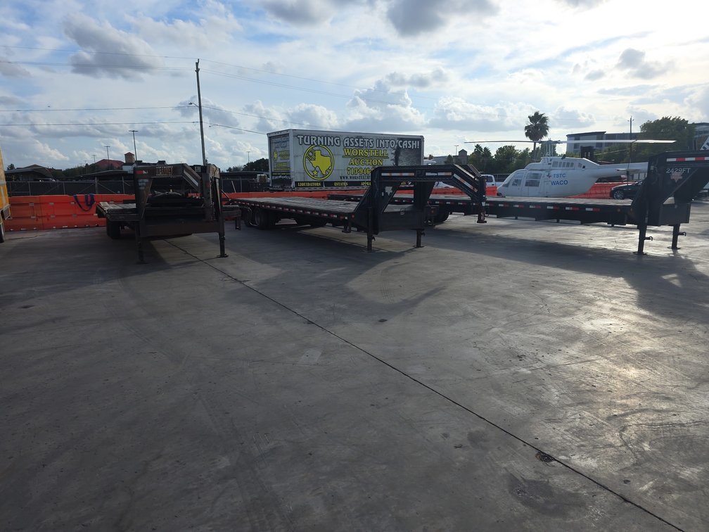 Image for (19) Great Dane & Utility Dry Van Trailers & More!