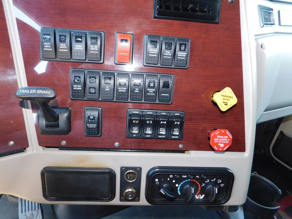 Image for 2019 Western Star 5700 XE Set Back Axle w/Sleeper
