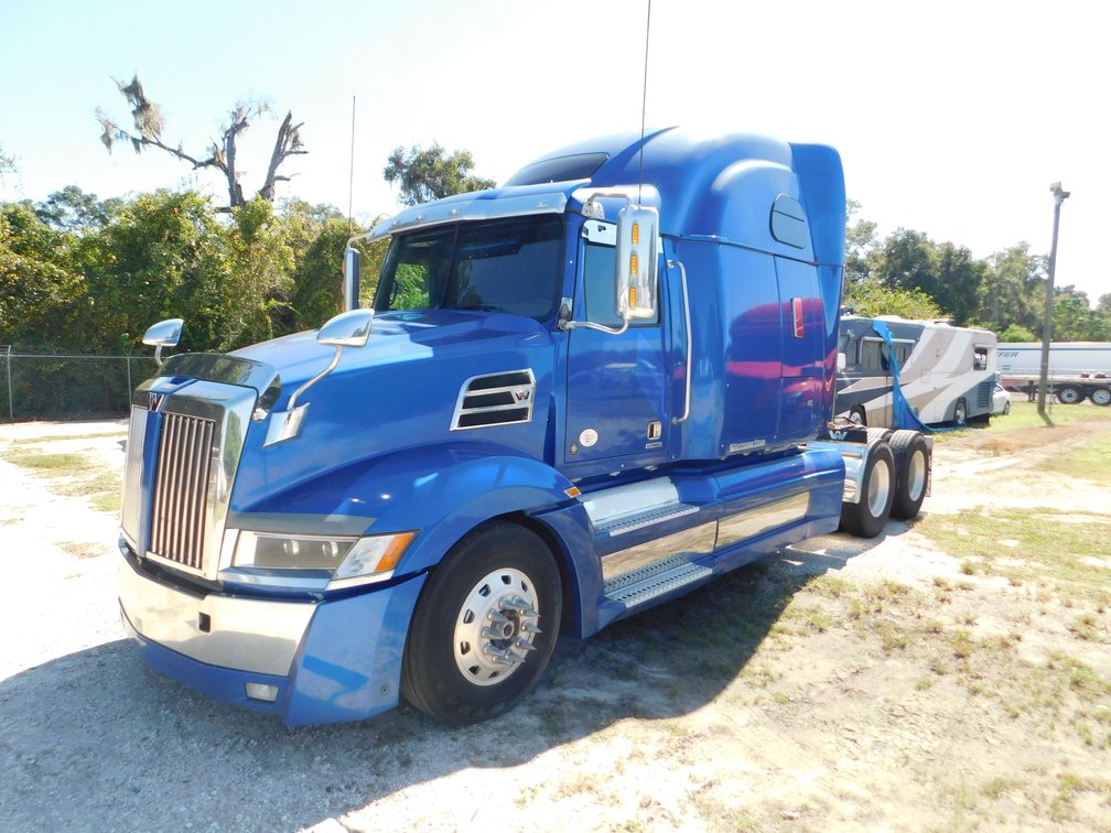 Image for 2019 Western Star 5700 XE Set Back Axle w/Sleeper