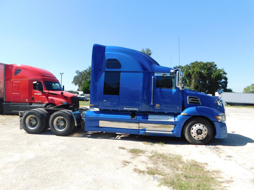 Image for 2019 Western Star 5700 XE Set Back Axle w/Sleeper