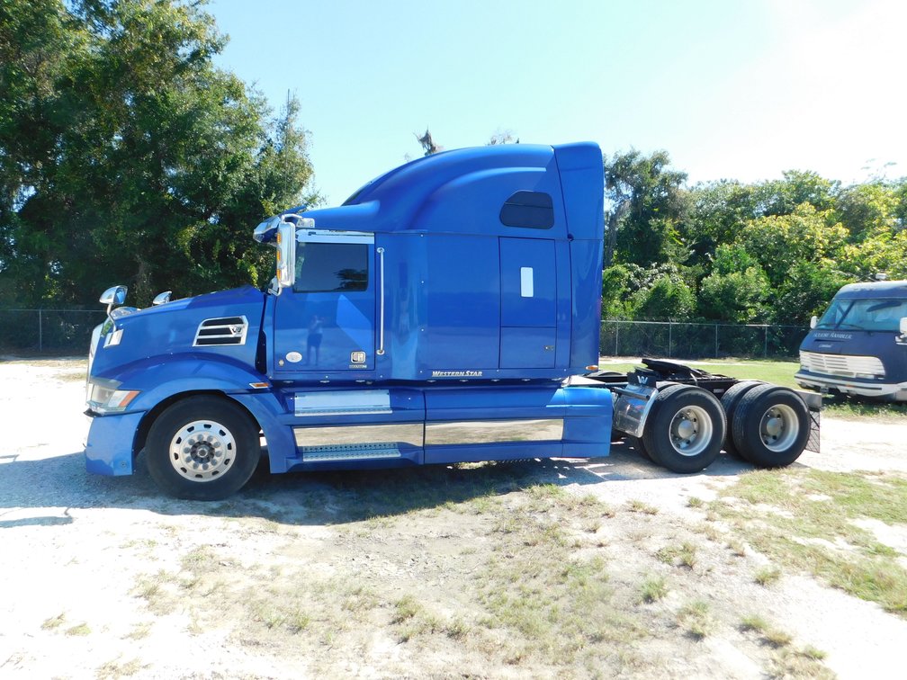 Image for 2019 Western Star 5700 XE Set Back Axle w/Sleeper