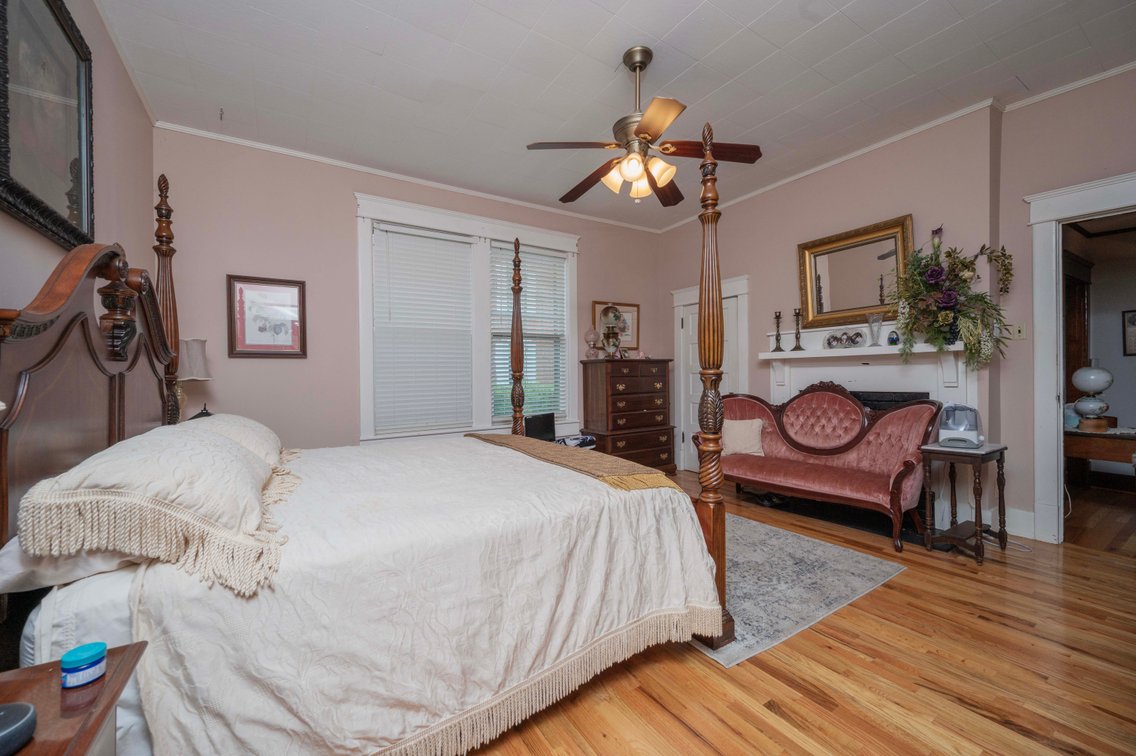 Image for 208 College Street, Woodbury