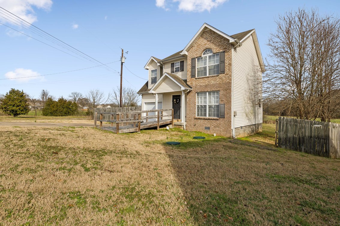 Image for 230 Breeze Drive, Murfreesboro