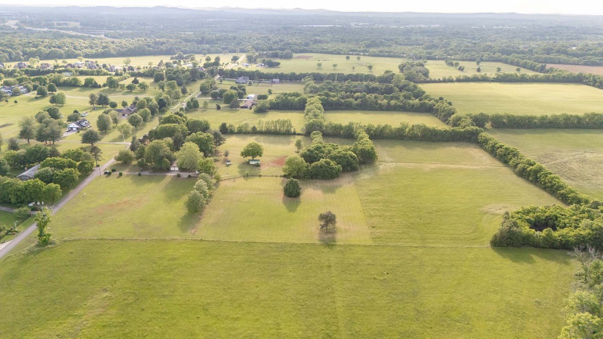 Image for 2402 River Road, Murfreesboro