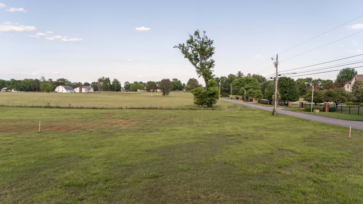 Image for 2402 River Road, Murfreesboro