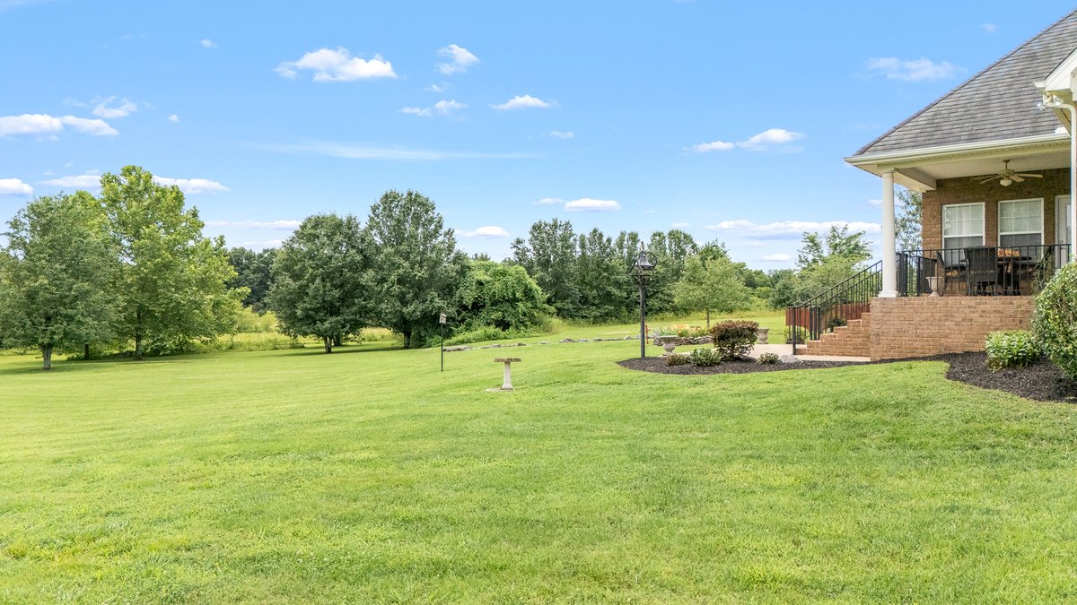 Image for 120 North Point Circle N, Shelbyville