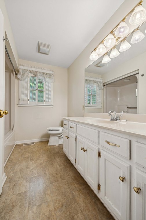Image for 215 Primrose Lane, Lebanon
