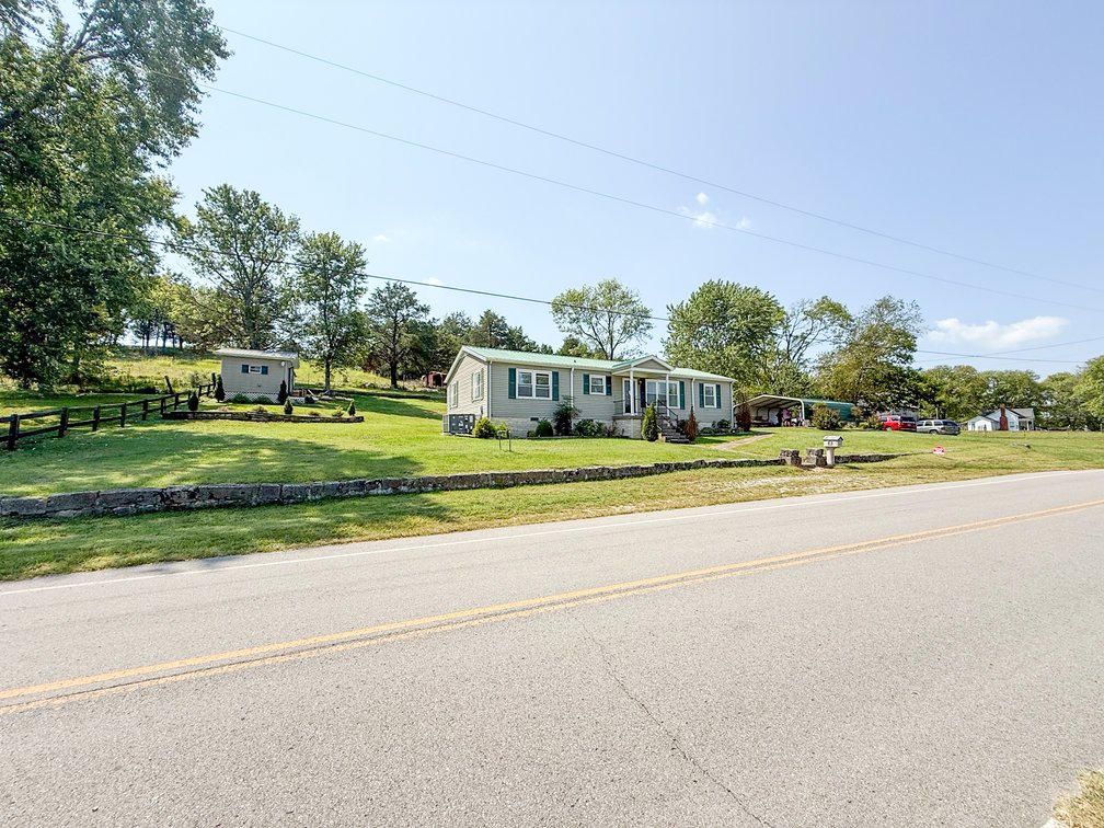 Image for 636 W Old Alexandria Road, Watertown, TN