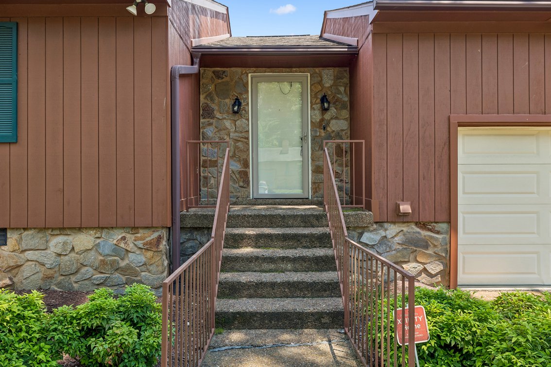 Image for 653 Mercer Dr, Hermitage