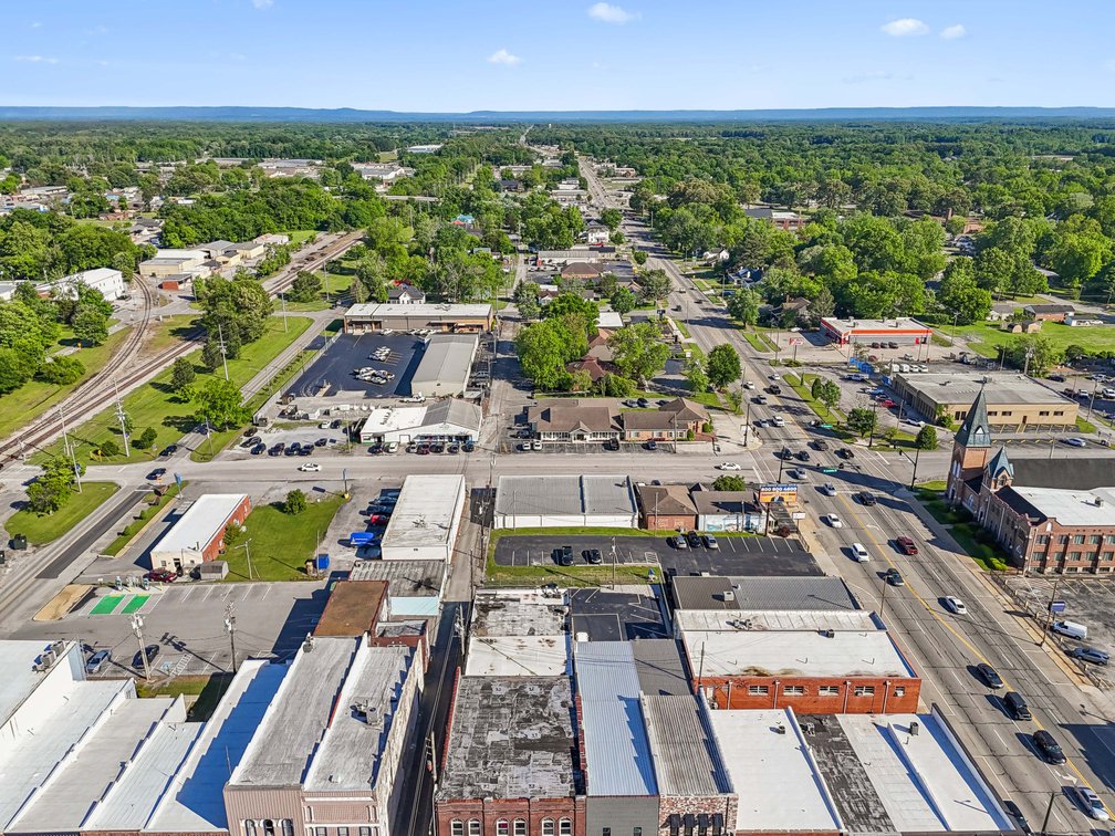 Image for 112 W Lauderdale Street, Tullahoma