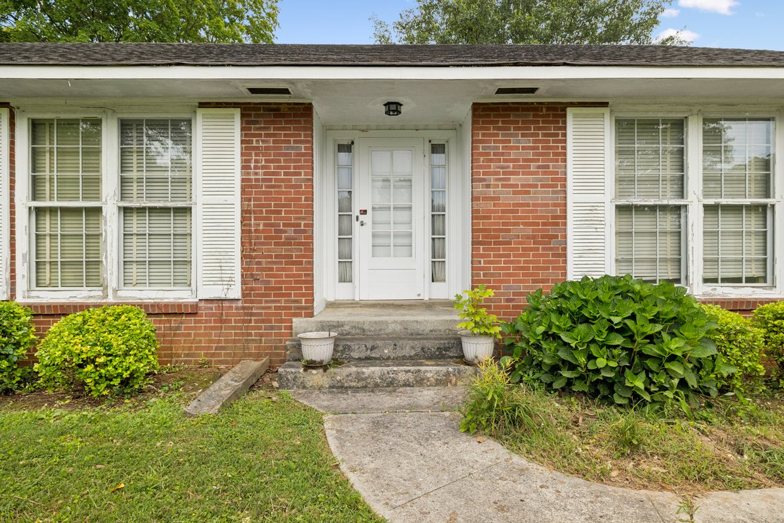 Image for 1700 East Main Street, Murfreesboro