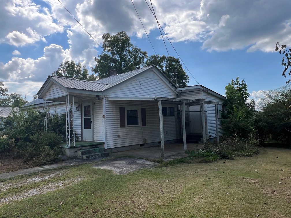 Image for 615 & 617 E. Main St, Decherd