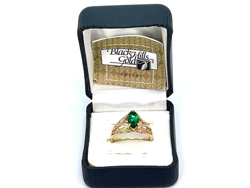 10K Black Hills Gold Ring, Marquise Green Stone, Size 10, Approximately 4.2 grams (with stone)
