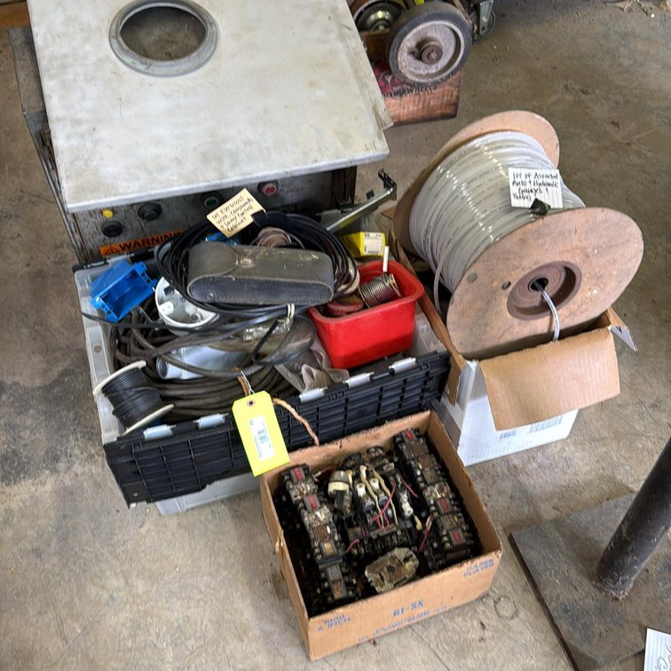 Assorted Industrial Electrical & Hydraulic Lot: 120V Control Panel, Tubing, Breakers, Gauges