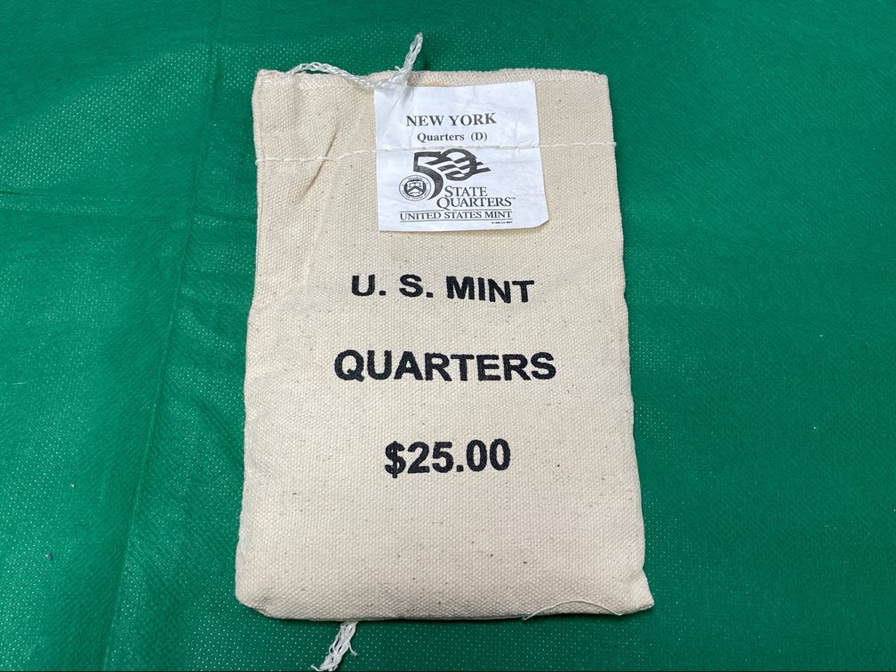 Unopened US Mint New York State Quarters (D) $25 Bag