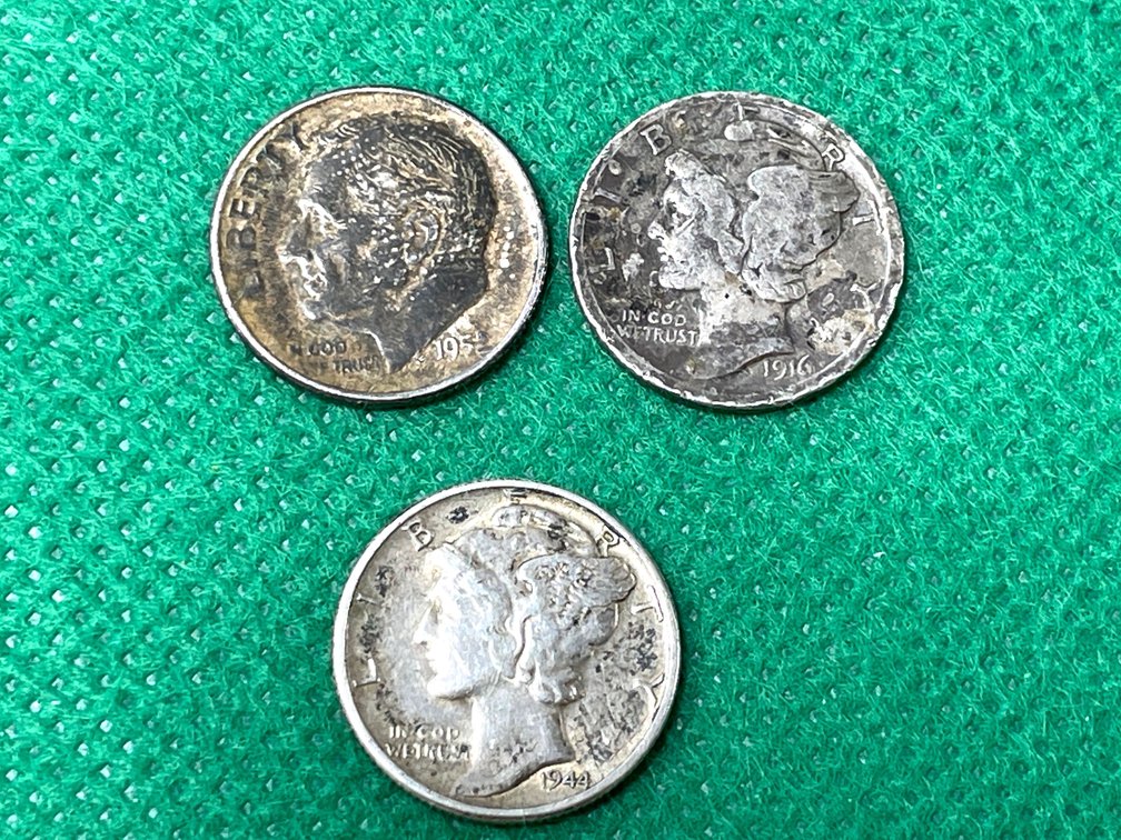 Silver Dime Lot: 1916 & 1944 Mercury Dimes, 1952 Roosevelt Dime
