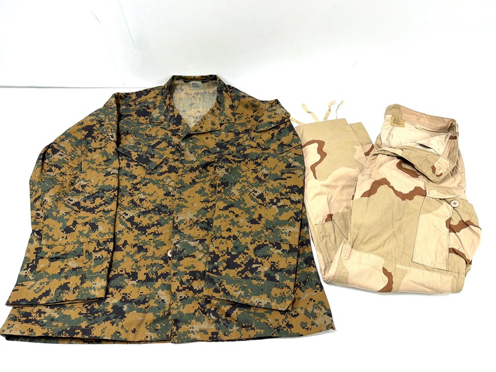US Military MARPAT Camouflage Blouse & DCU Trousers