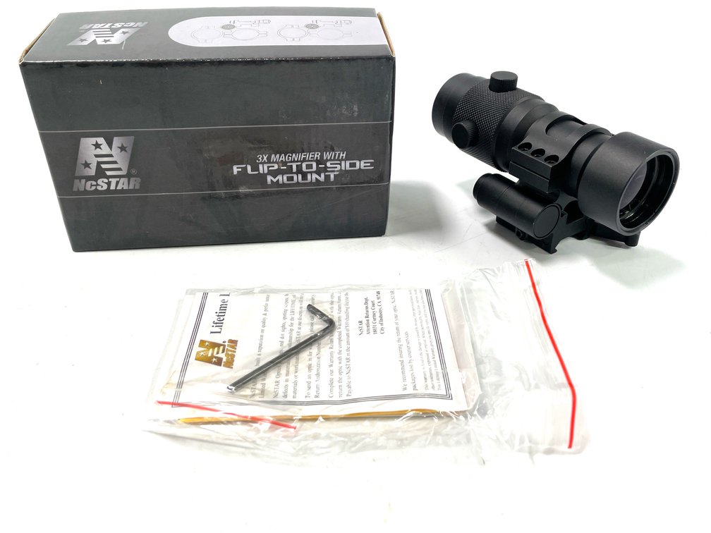 NcSTAR Model SMAG3X/FLP 3X Magnifier with Flip-To-Side Mount