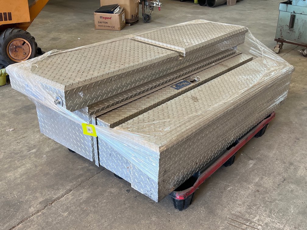 Adrian Steel Double Lid Crossbox with Two UWS Side Mount Boxes