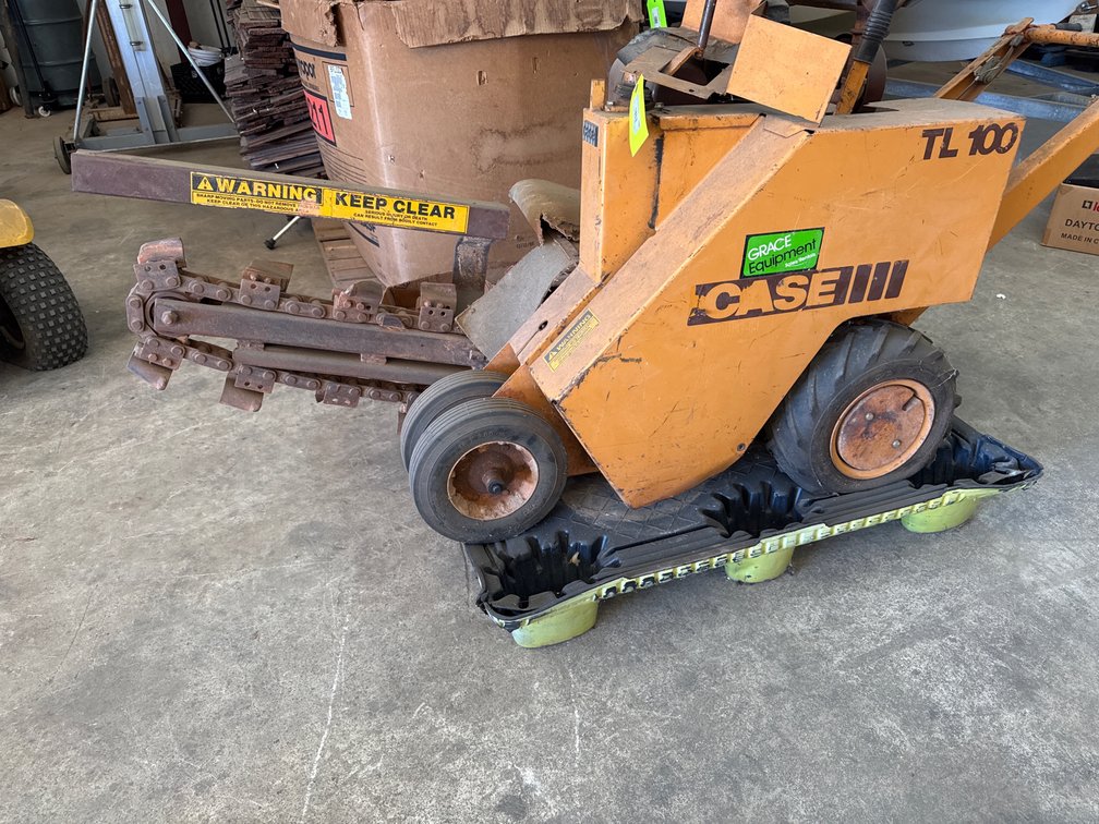 Case TL100  Trencher