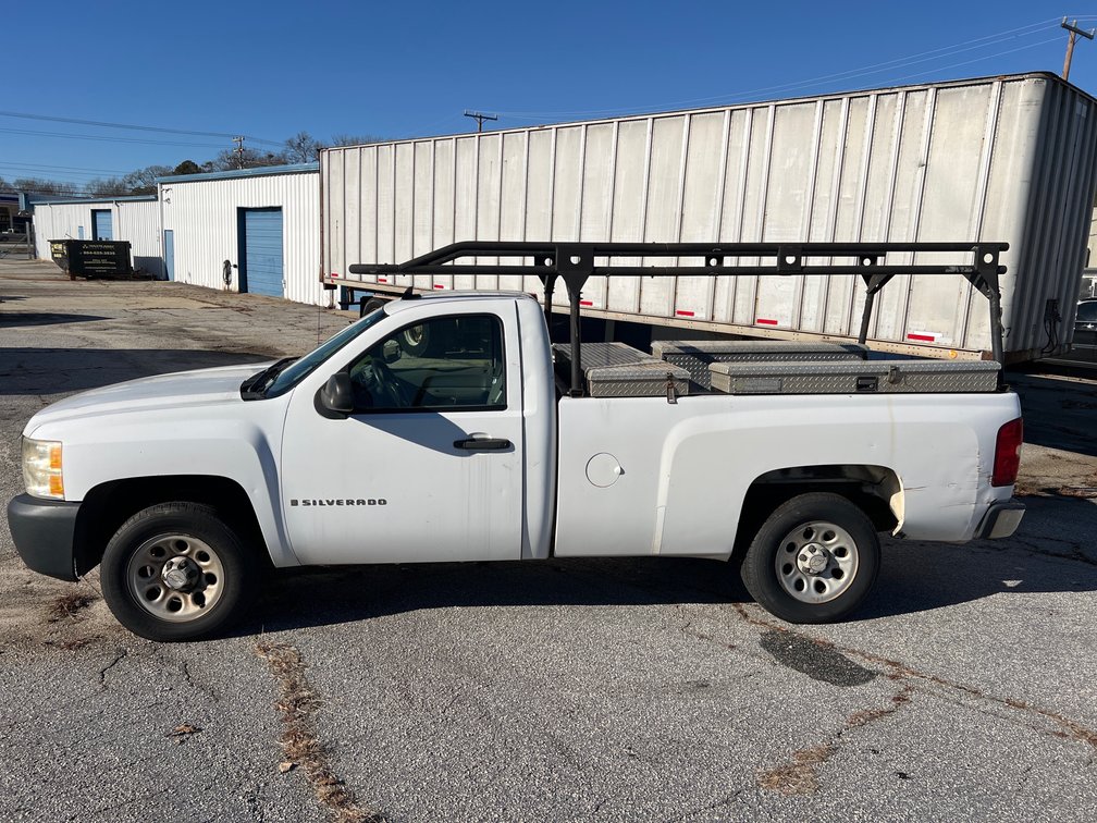 2008 Chevrolet Silverado Pickup Truck (Title in Hand)