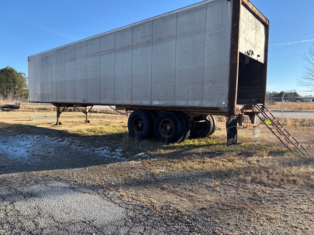 1965 Fruehauf Road Trailer (Title in Hand)