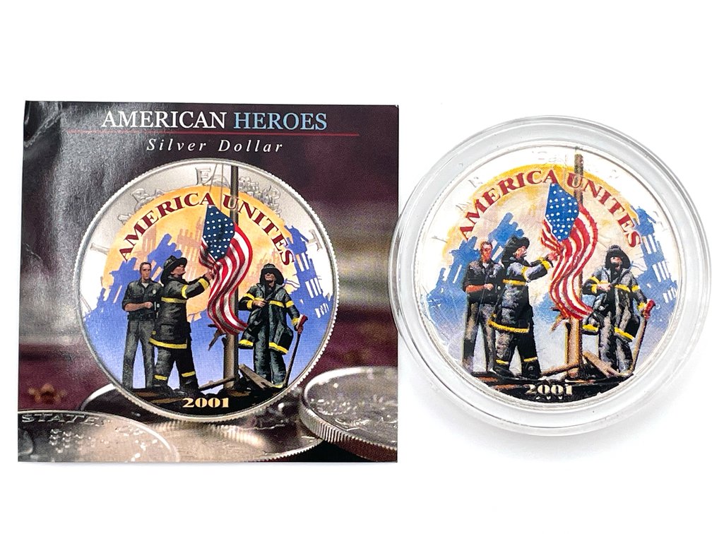 American Unites 2001 Colorized US Silver Eagle Commemorative - 1 Ounce .999 Fine Silver