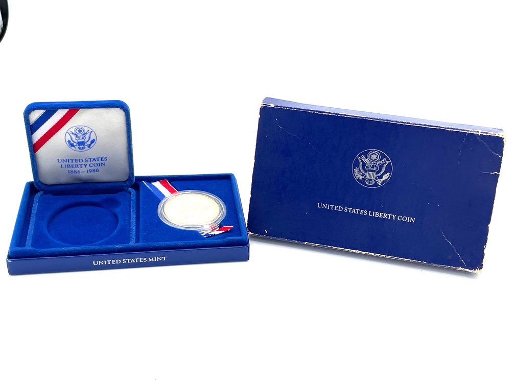 US Mint - 1986-S Ellis Island Commemorative Silver Dollar - UNC Condition