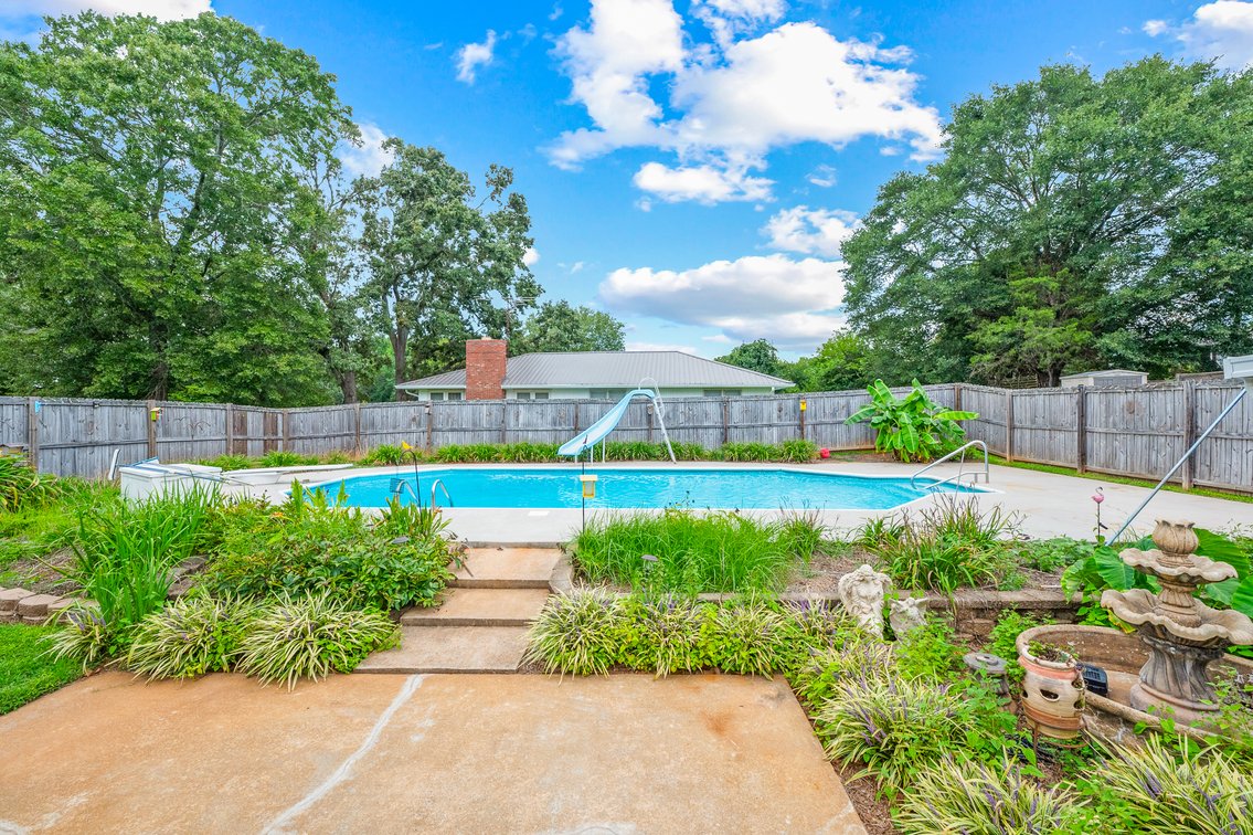 Image for Real Estate Auction: 302 Stonehaven Drive, Anderson, SC