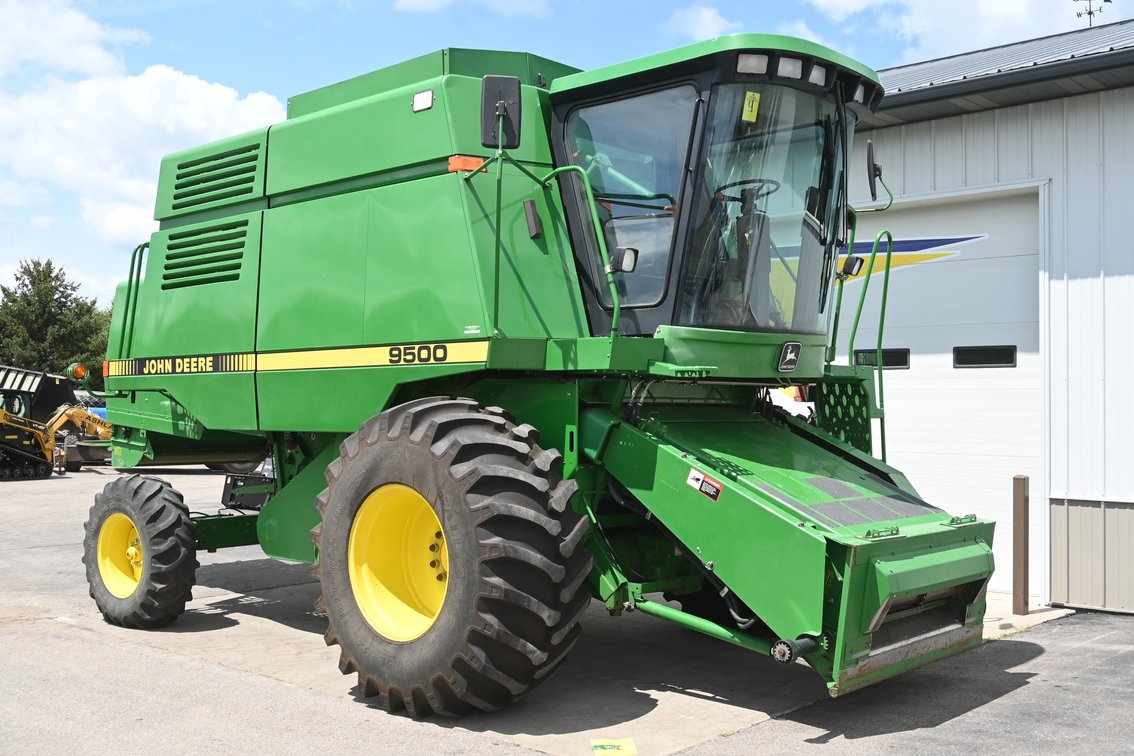 1996 John Deere 9500 Combine Kisro Retirement NOTE: 1 Owner