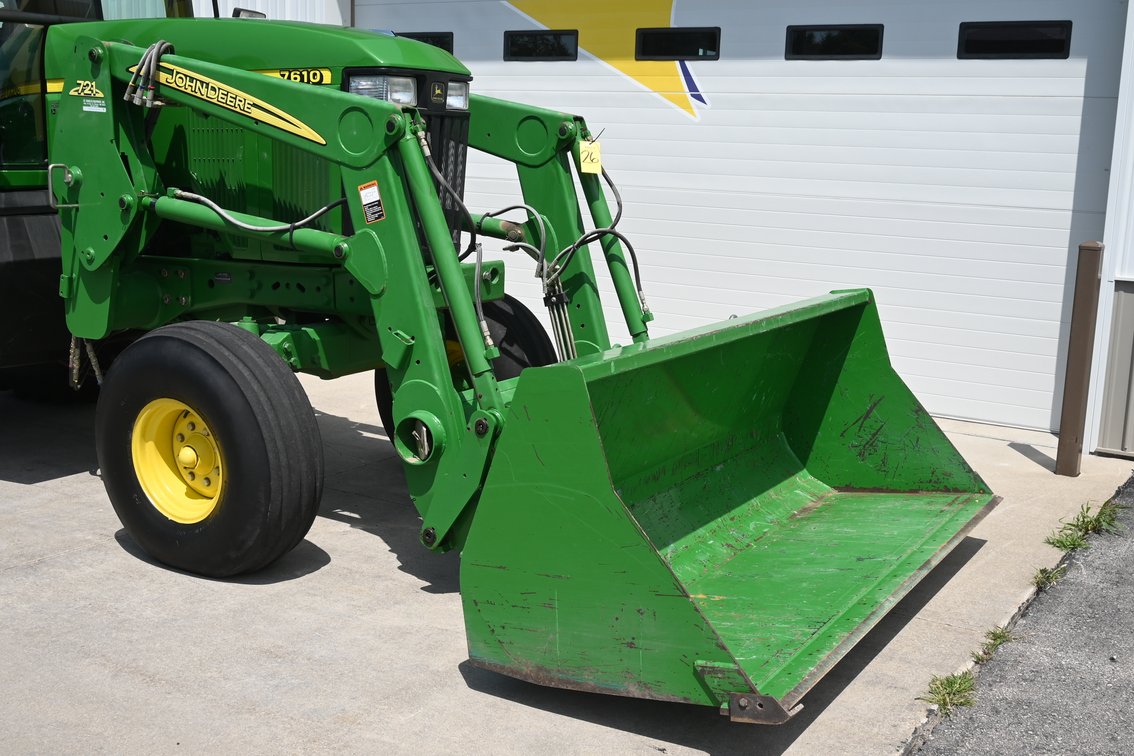 John Deere Model 721 Loader with 93” Bucket, Kisro Retirement