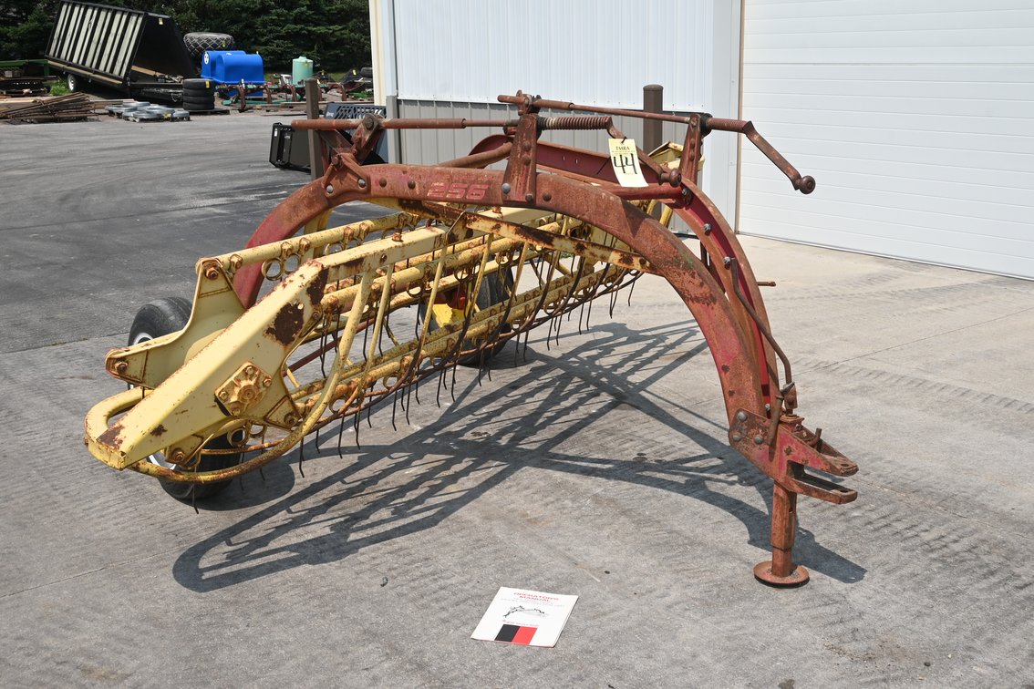 New Holland Model 256 Rake, Kisro Retirement