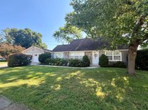 123 N. Meadow Drive foreclosure property image