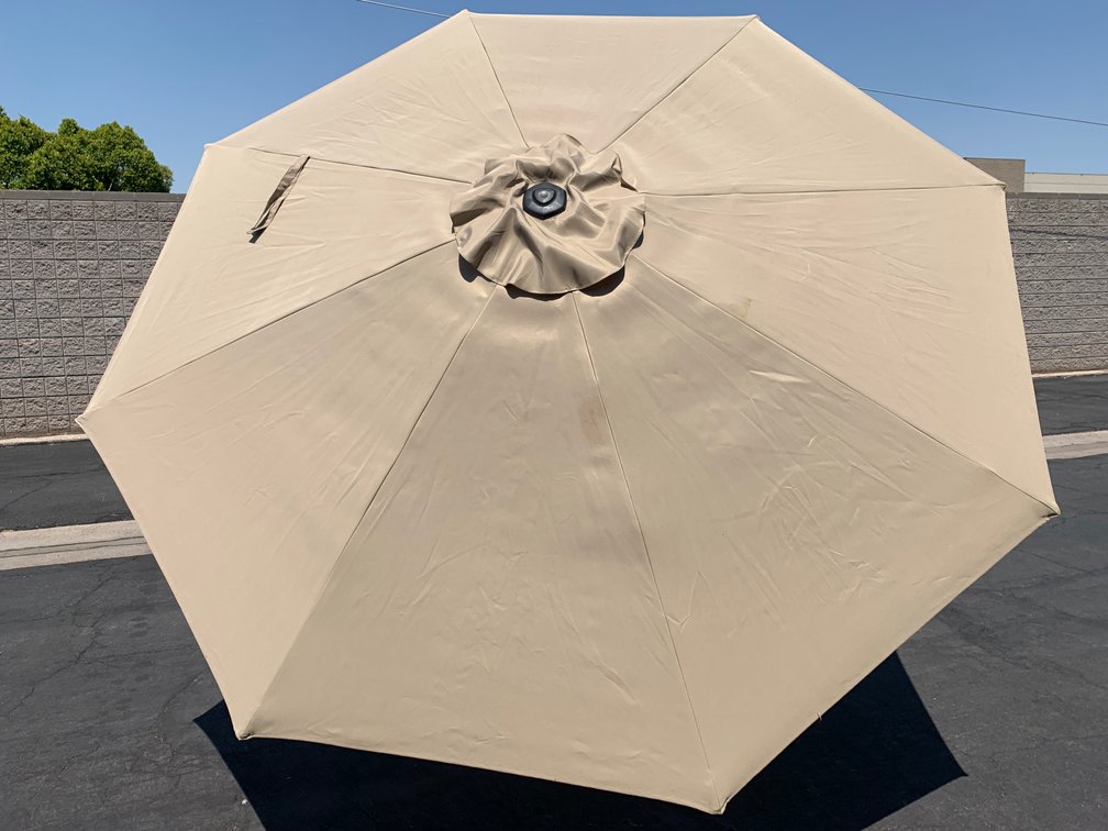 9' aluminum commercial grade patio market umbrellas with crank lift and tilt. 